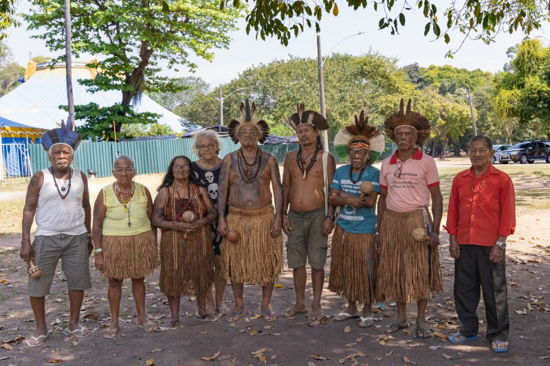 Os anciãos vieram para os rituais de recepção do Manto Tupinambá. Foto: Diogo Vasconcellos (MN/UFRJ)